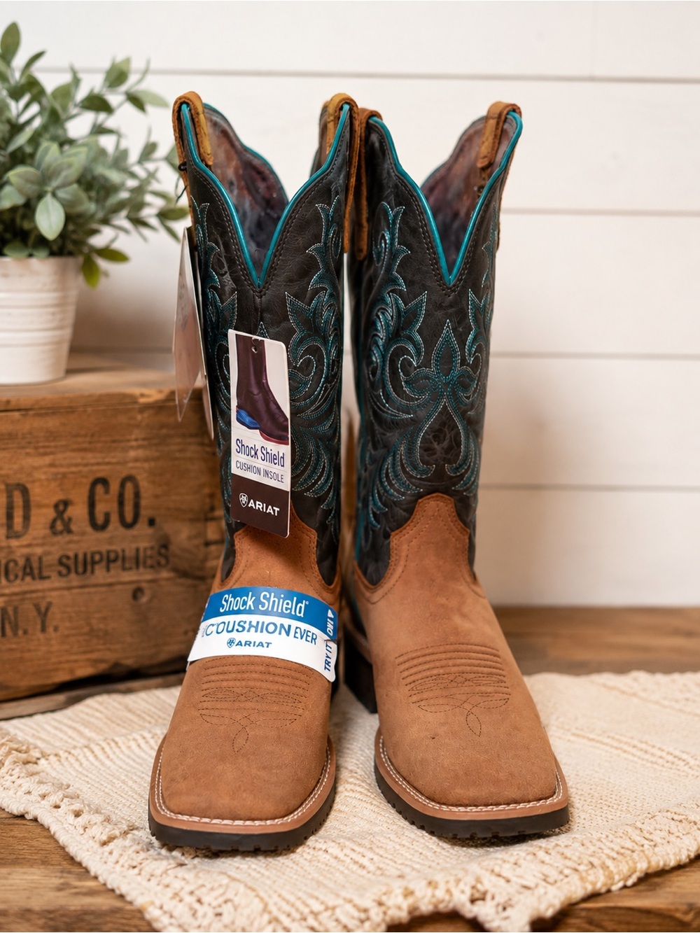 Ariat Shock Shield Western Boots – Women’s 8B – NWT (No Box)